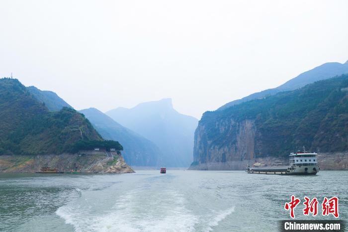 一場巡河“找茬”行動，何以巡出碧水東流的長江？