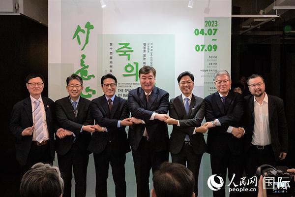 第十四屆光州雙年展中國館開幕式7日在韓國光州隱巖美術(shù)館舉行。人民網(wǎng)記者 馬菲攝