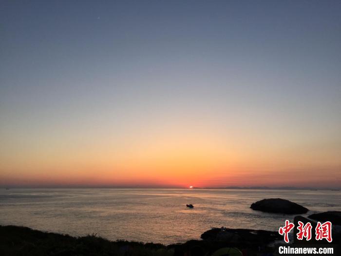 浙江海域一景?！×植?攝