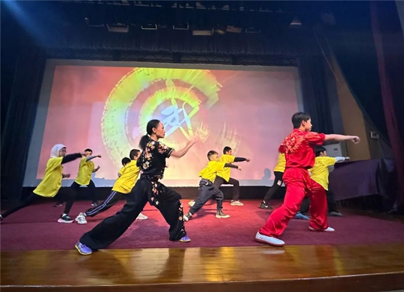 圖為2023“中華文化大樂(lè)園—埃及開(kāi)羅營(yíng)”閉幕式活動(dòng)現(xiàn)場(chǎng)。主辦方供圖