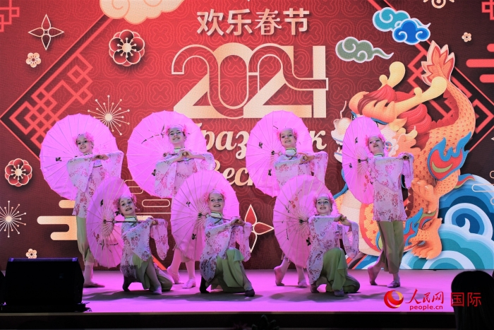 活動(dòng)現(xiàn)場(chǎng)的精彩演出。于子恒攝