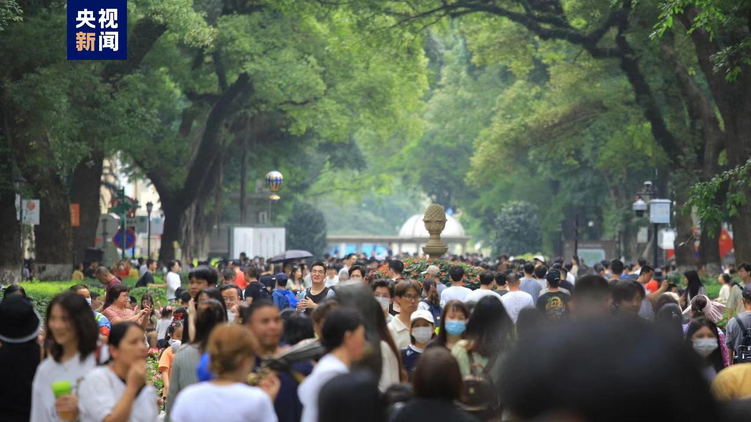 灣區(qū)速評(píng)丨多項(xiàng)數(shù)據(jù)破紀(jì)錄 人才何以在灣區(qū)成潮？