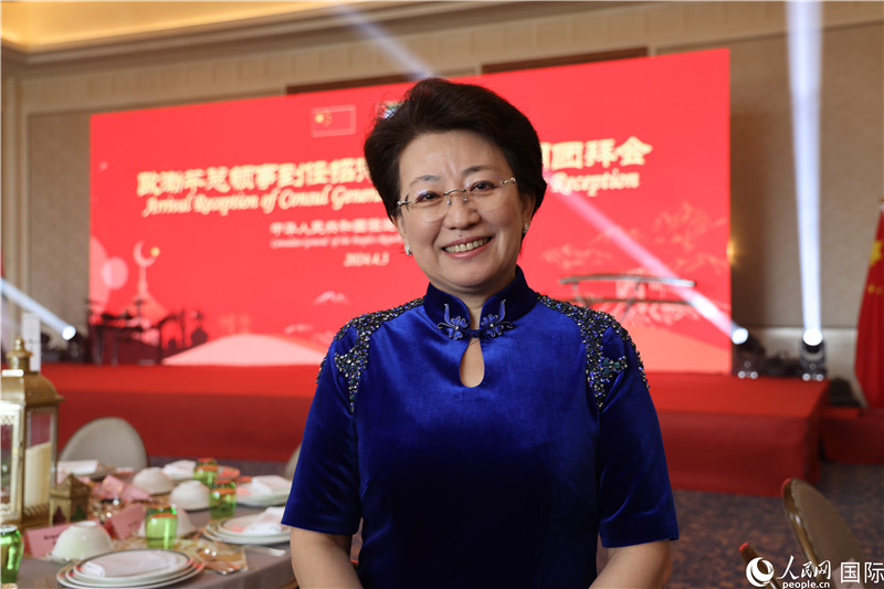 中國駐迪拜第十一任總領事歐渤芊。人民網(wǎng) 閆夢攝