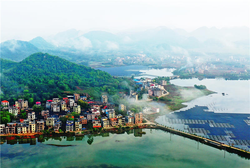 湖南省郴州市嘉禾縣千家洞水庫(kù)風(fēng)光。黃春濤攝