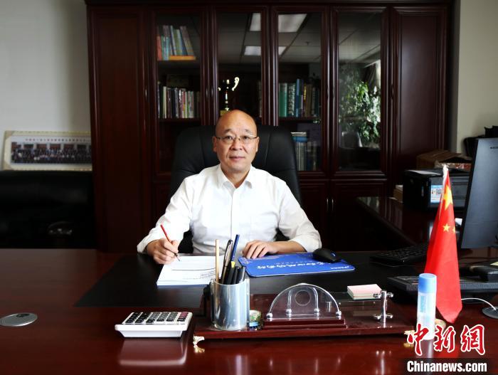 （兩會(huì)聲音）全國(guó)政協(xié)委員王昆：建議氫能源列車(chē)落地青藏高原，打造低碳“天路”