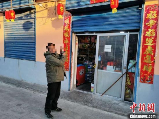 圖為犯罪嫌疑人指認(rèn)現(xiàn)場?！∏嗪Ｊ」矎d森林警察總隊(duì)刑偵治安支隊(duì)供圖