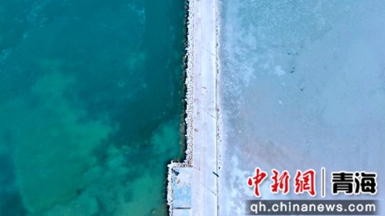 圖為冬日青海湖。李江寧攝