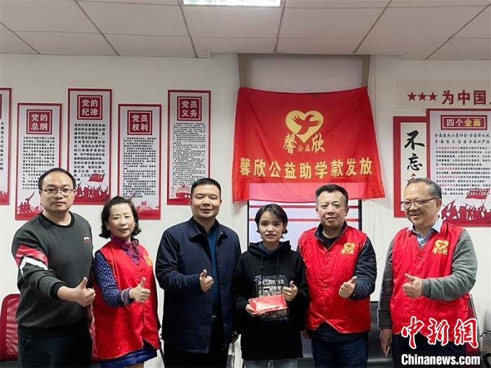 在湘求學(xué)的西藏女孩：“我淋過雨，也想努力為別人撐把傘”