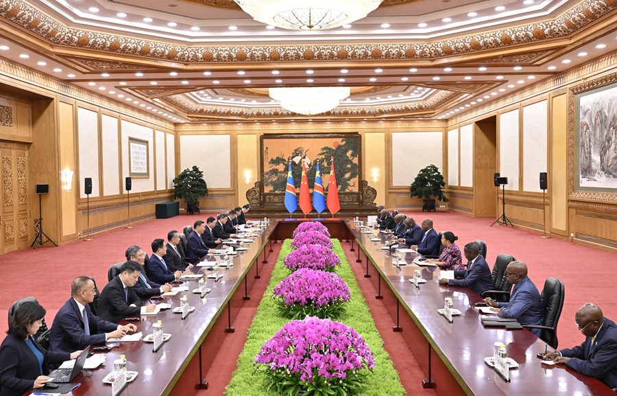9月2日上午，國家主席習(xí)近平在北京人民大會堂會見來華出席中非合作論壇北京峰會的剛果（金）總統(tǒng)齊塞克迪。