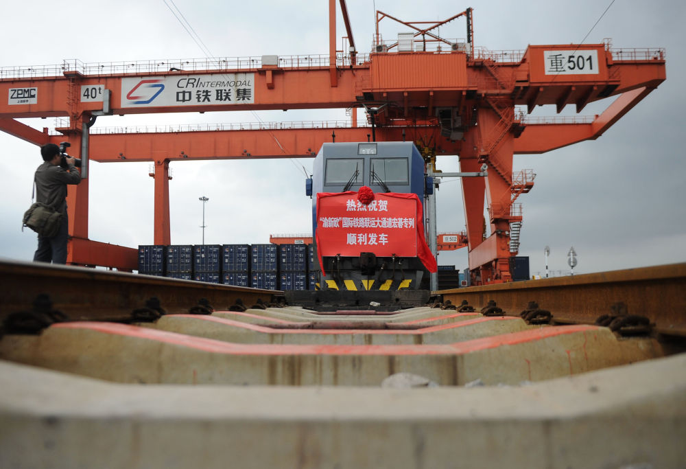 △ 2011年9月22日拍攝的首列“渝新歐”宏碁專列。新華社記者 李健 攝