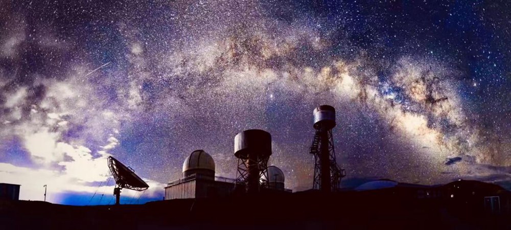 阿里暗夜星空。貢覺(jué)群培攝