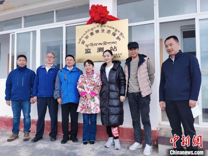 揭牌儀式現(xiàn)場。　張楊 攝