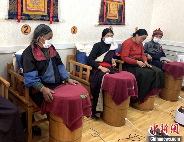 青海藏鄉(xiāng)醫(yī)改見聞：公共衛(wèi)生分片區(qū)，濱?！巴庠眰鲙蛶?/></a></div>
                        <div   id=