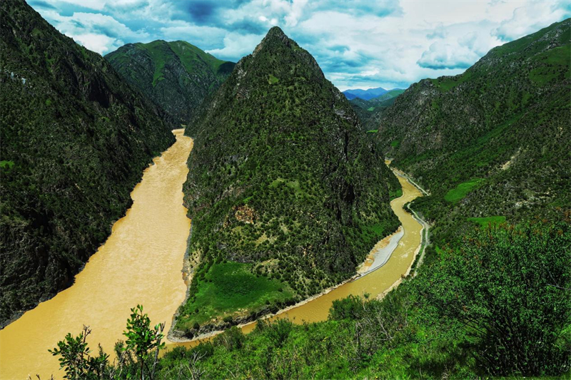 三江源美景。圖片來源：農(nóng)牧民大自然攝影隊(duì)