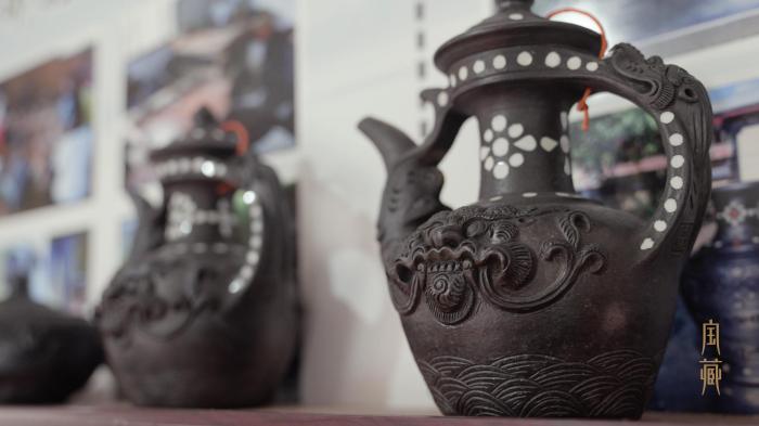 圖為尼西黑陶作品?！垍?攝