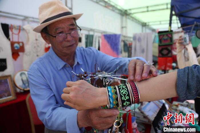 青海格爾木：保護挖掘、活態(tài)傳承45項非遺