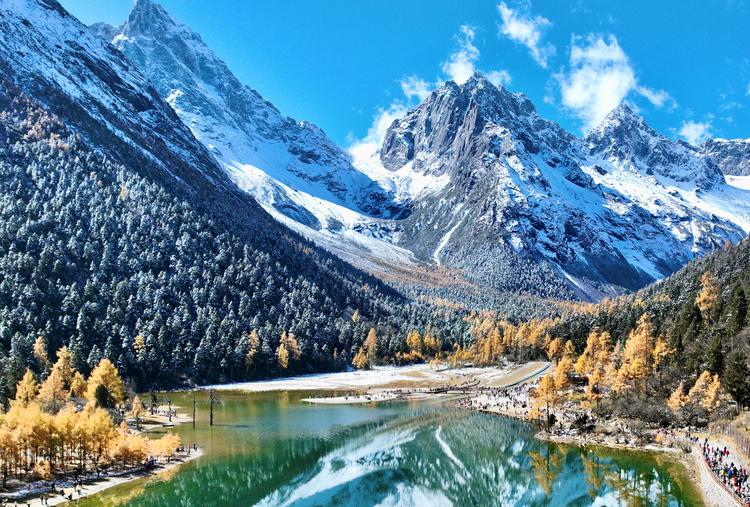 臺(tái)灣青年：尋美川藏線是令人震撼和難忘的旅程