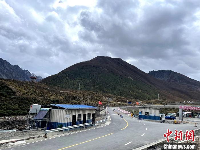 西藏邊境警察：守護G219！在移動方艙的青春堅守