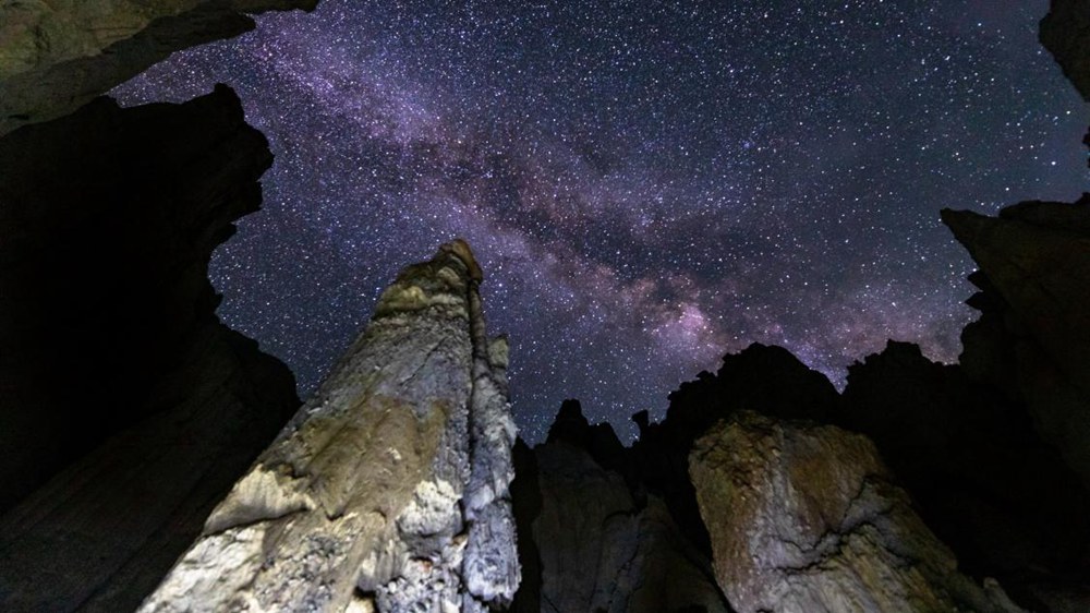 手可摘星辰。貢覺群培攝