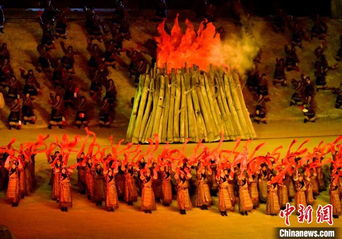 3月17日，西藏拉薩，《文成公主》大型史詩(shī)劇演出現(xiàn)場(chǎng)?！±盍?攝