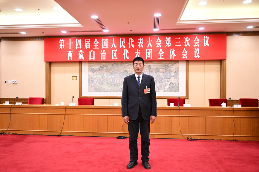 全國人大代表、國網(wǎng)拉薩供電公司城區(qū)供電服務(wù)中心帶電作業(yè)保電班副班長扎西尼瑪。次吉美朵攝