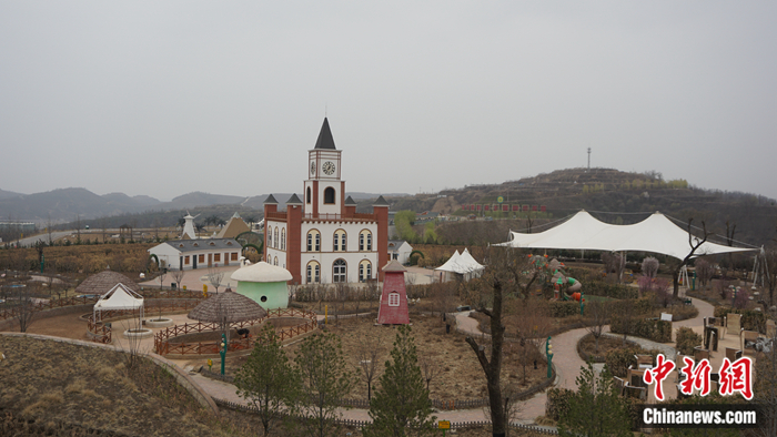 陜西省延安市安塞區(qū)高橋鎮(zhèn)南溝村生態(tài)示范園。 <a target='_blank'  ><p  align=