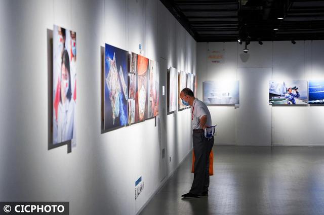 光影追隨：奮進新時代，唱響時代主旋律